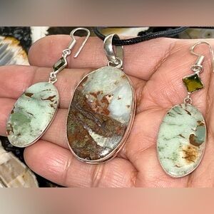Chrysoprase Pendant & Earrings Set